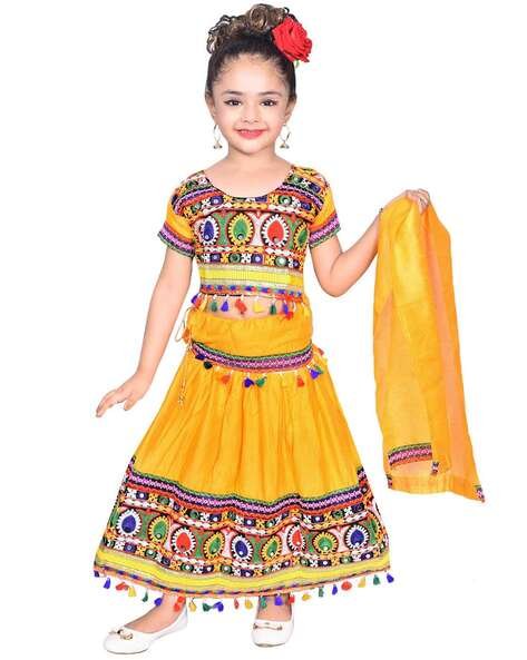 AHHAAAA Embellished Ghagra Set
