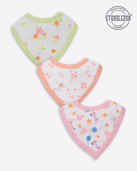 MOM'S LOVE Pack of 3 Printed Assorted Bibs