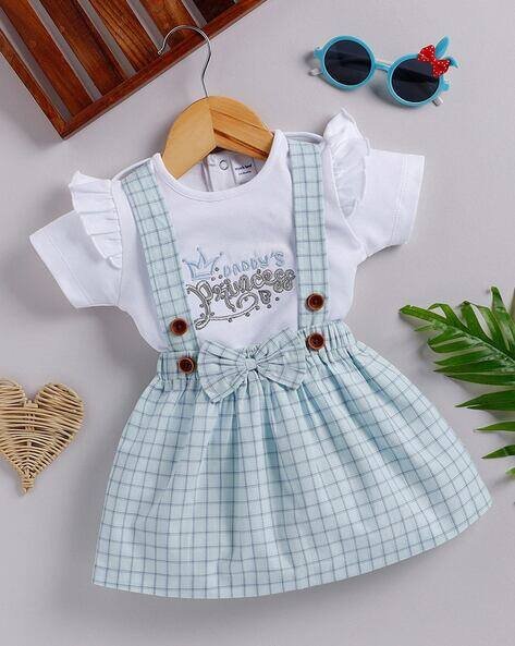 MOM'S LOVE Girls Checked Dungaree Dress with T-Shirt