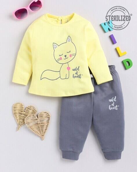 MOM'S LOVE Girls Tinyo Cat Print T-Shirt & Joggers Set