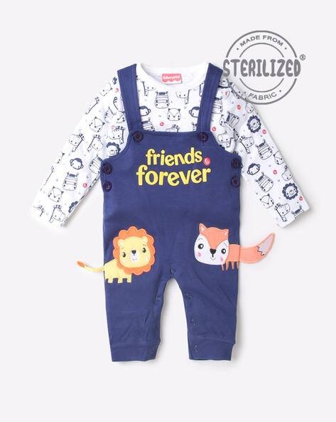 MOM'S LOVE Typographic Embossed Dungaree with T-shirt Set