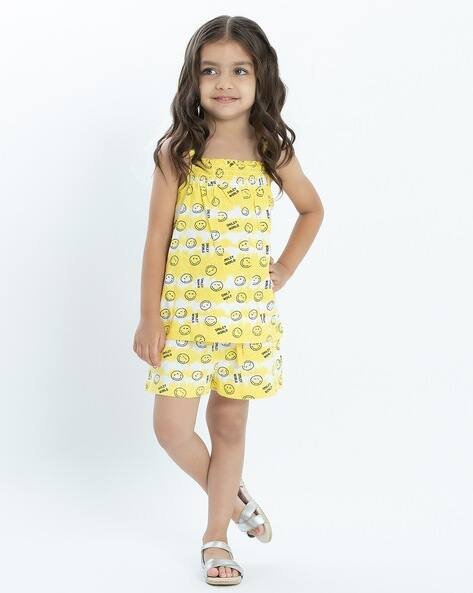 PLAYDAY Girls Smiley Print Regular Fit Top & Shorts Set