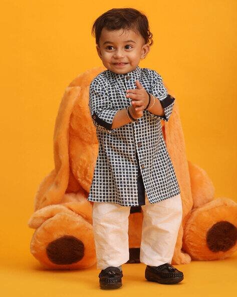 Vastramay Sishu Printed Kurta Pyjamas Set with Roll-Up Sleeves