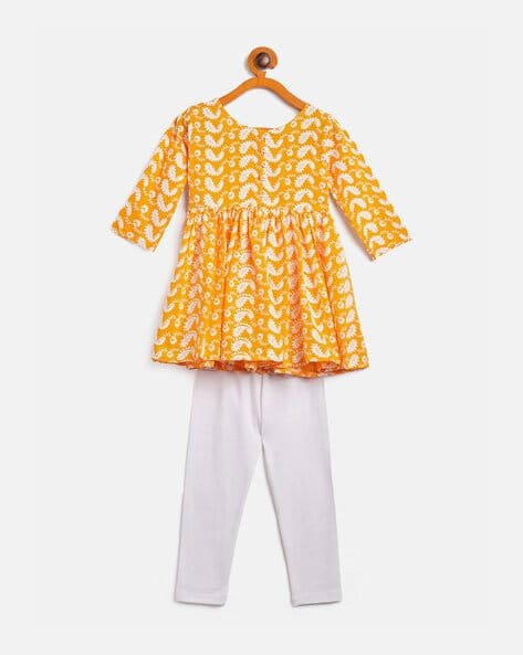 Vastramay Sishu Paisley Embroidered Flared Kurti & Leggings Set