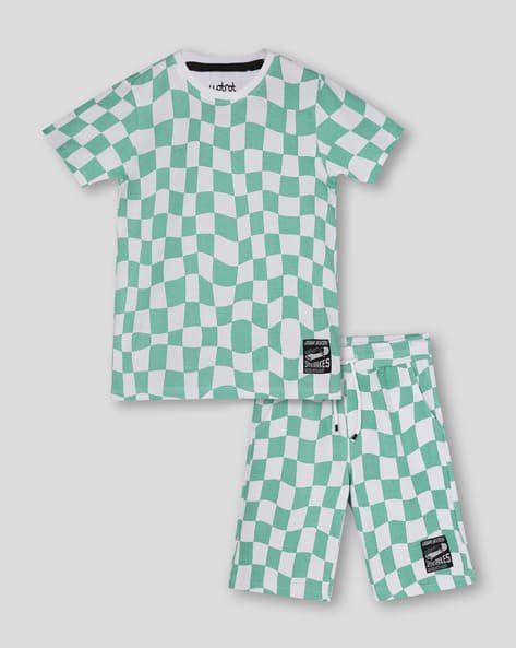 Wotnot by AZORTE Boys Checked Round-Neck T-Shirt & Shorts Set