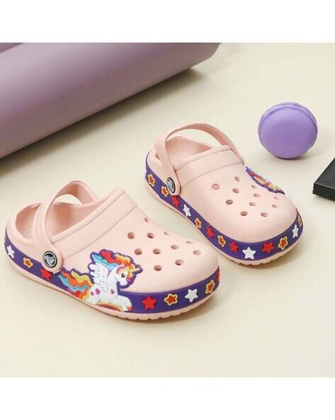 YELLOW BEE Round-Toe Slip-On Clogs