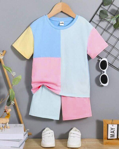 Lofn Boys Colourblock Round-Neck T-Shirt & Shorts Set