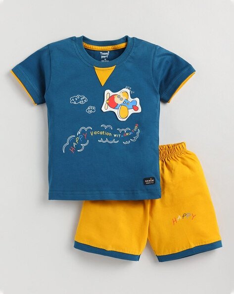 TOONYPORT Graphic Print Round-Neck T-shirt & Shorts Set