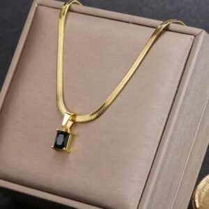 V Fashion Jewellery - Short Necklace