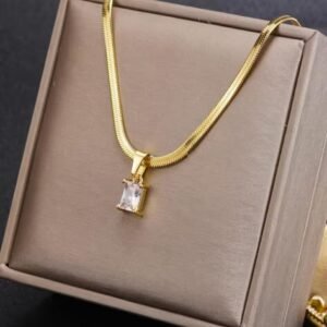 V Fashion Jewellery - Short Necklace